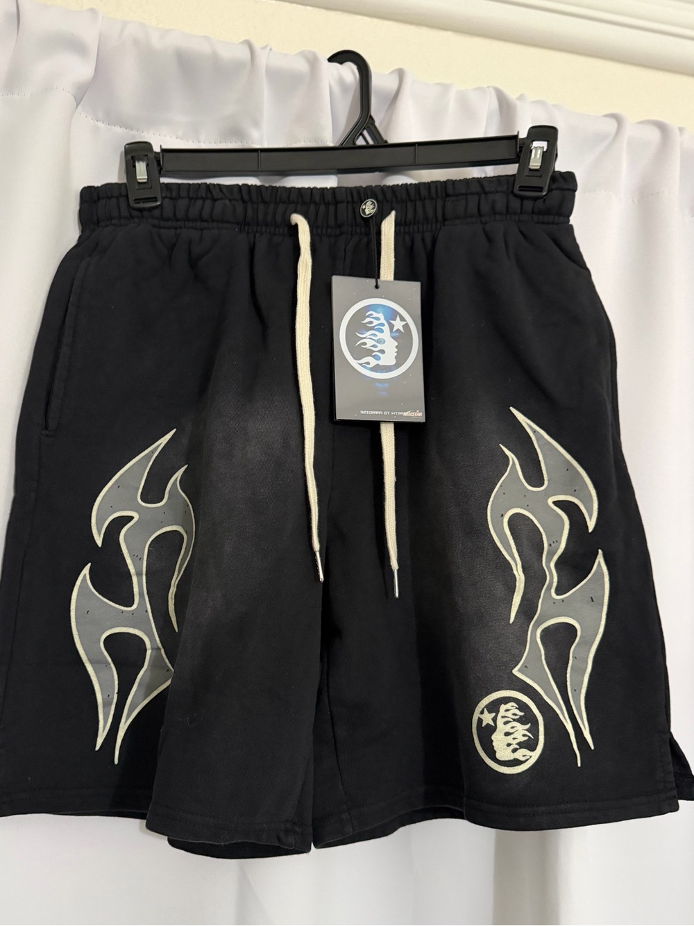 Hellstar Flame Shorts 'Black/Grey'